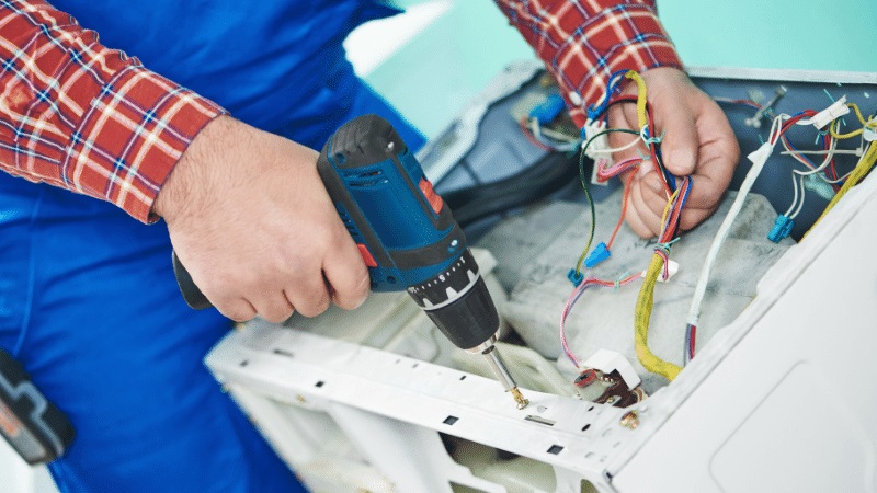 Alaşehir Viessmann Viessmann çamaşır makinesi kart tamiri – Su almama arızası orijinal parça ile giderildi. - Teknik servis örneği